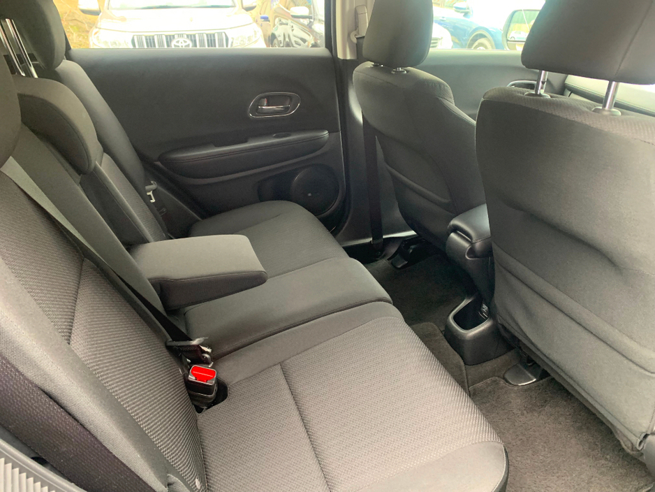 2014 Honda Vezel 1.5 HYBRID 5DR // 09/26 NCT AND €180 ROAD TAX // AIR CON, REVERSE CAMERA AND BLUETOOTH // €10,950