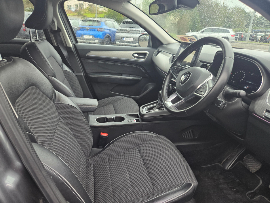 2023 Renault Arkana - image 7