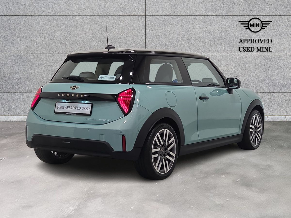 2025 MINI Hatch - image 24