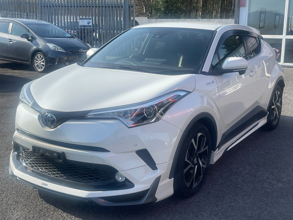 2017 Toyota C-HR - image 3