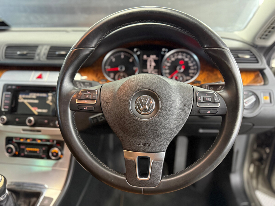 2011 Volkswagen CC - image 22
