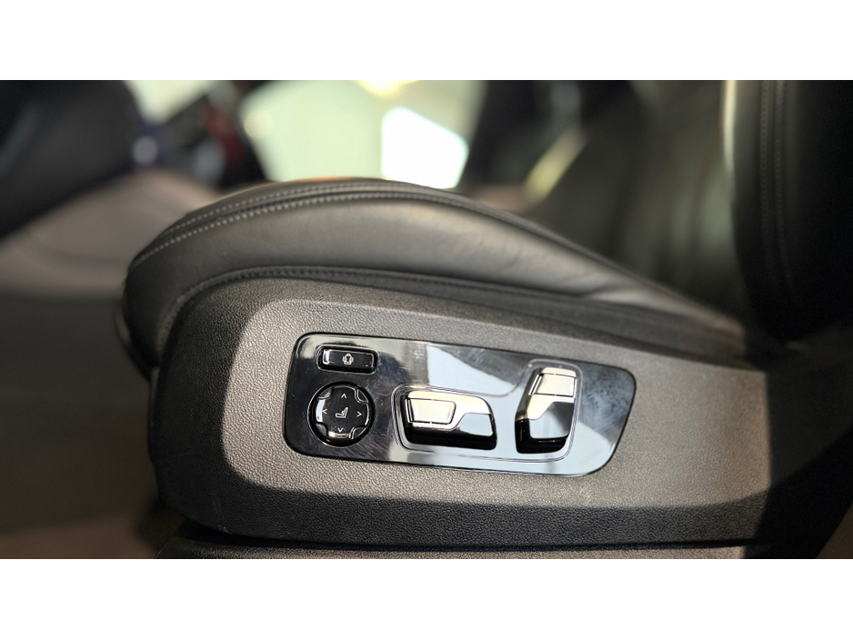 2023 BMW XM - image 25