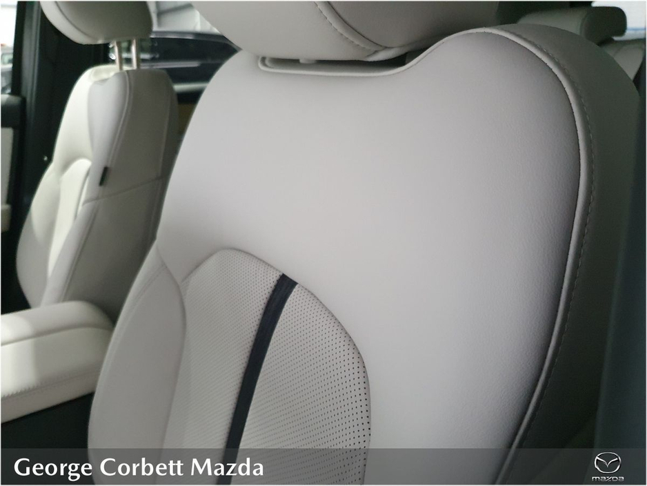 2026 Mazda CX-80 - image 18