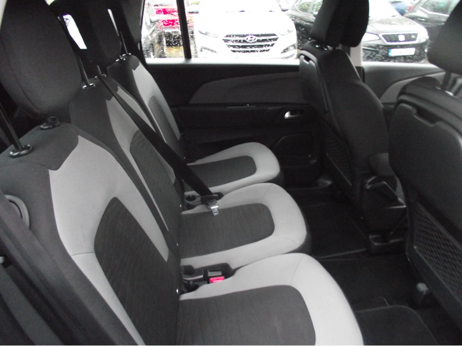 2016 Citroen Grand C4 Picasso - image 11