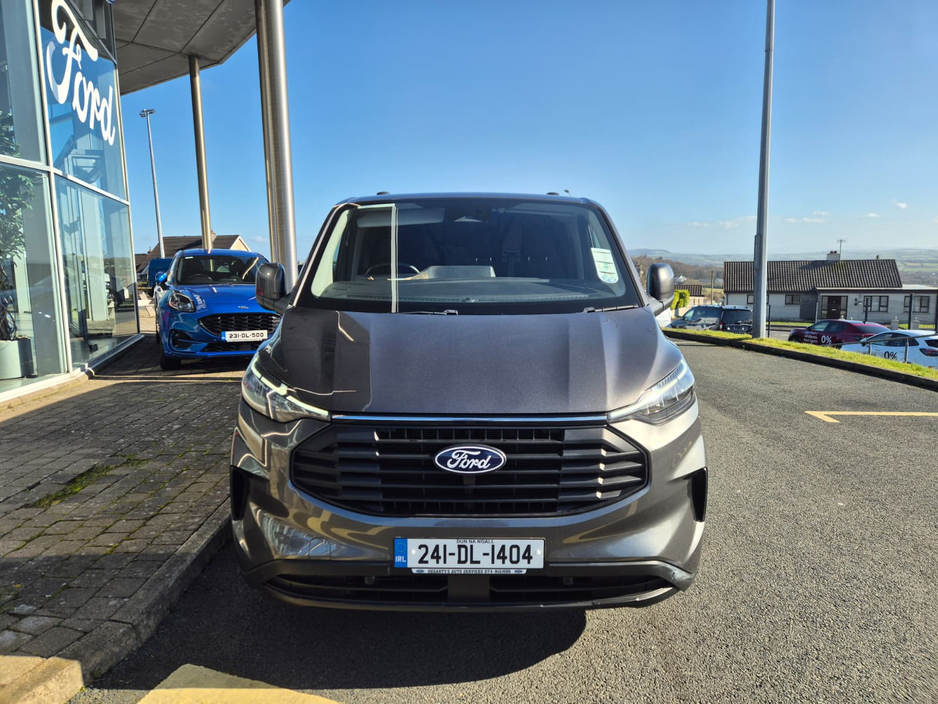 2024 Ford Transit Custom - image 8