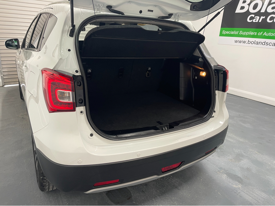 2019 Suzuki SX4 S-Cross - image 6