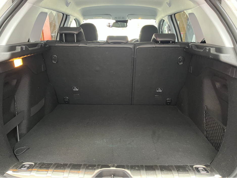 2020 Peugeot 2008 - image 7