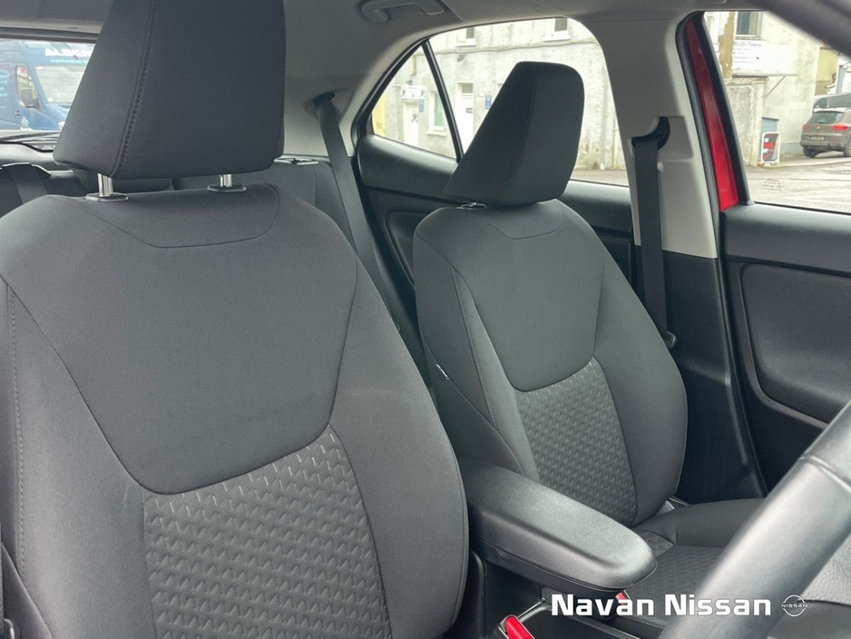 2024 Toyota Yaris Cross 1.5 Hybrid Luna