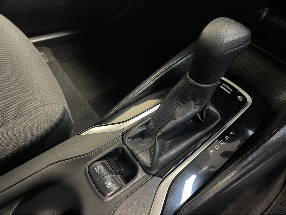 2020 Toyota Corolla - image 10