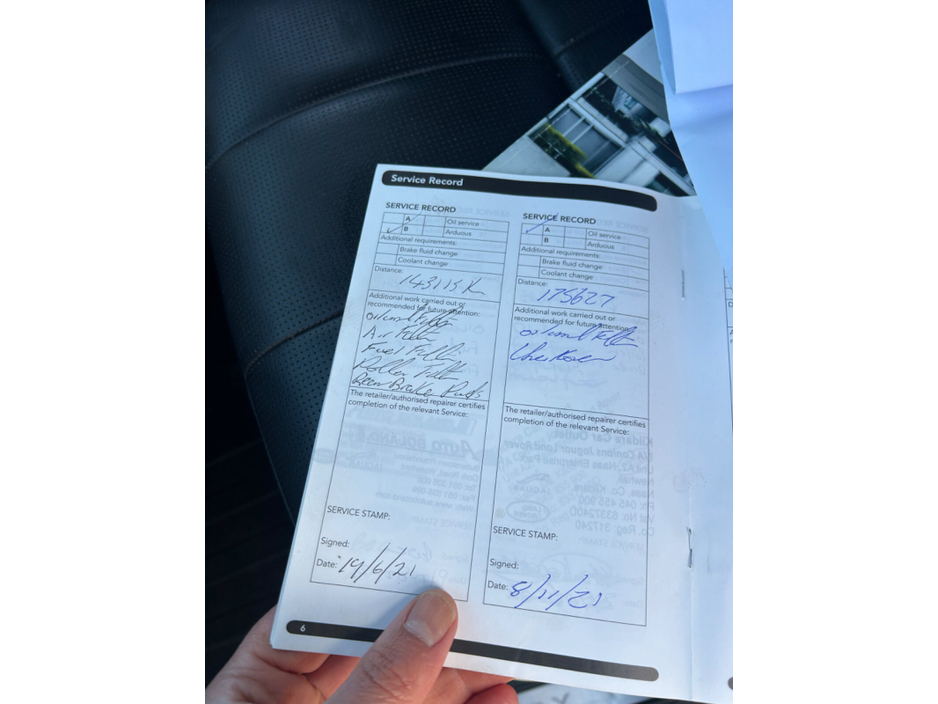 2018 Land Rover Discovery - image 3