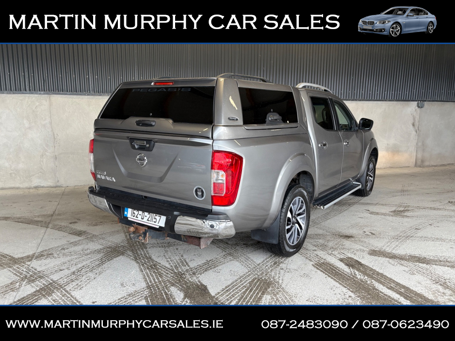 2016 Nissan Navara - image 8
