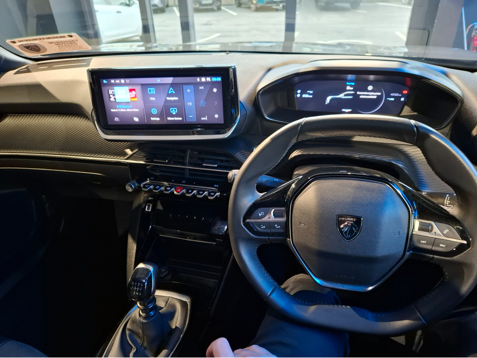 2024 Peugeot 2008 ALLURE 1.2 PURETECH MY23 €28,500