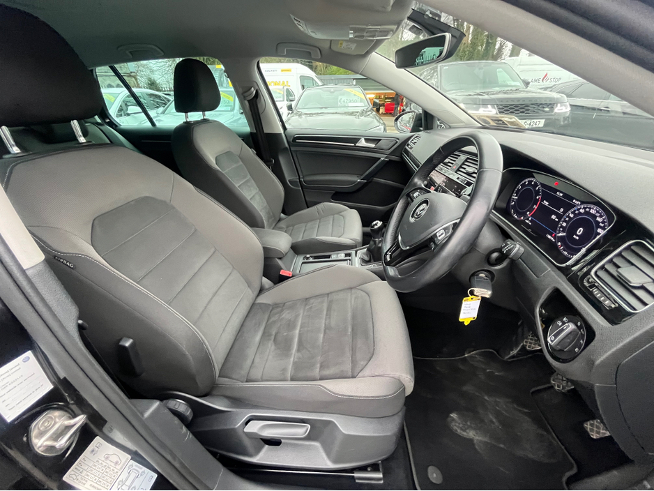 2019 Volkswagen Golf - image 11