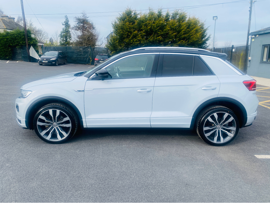 2020 Volkswagen T-Roc - image 10