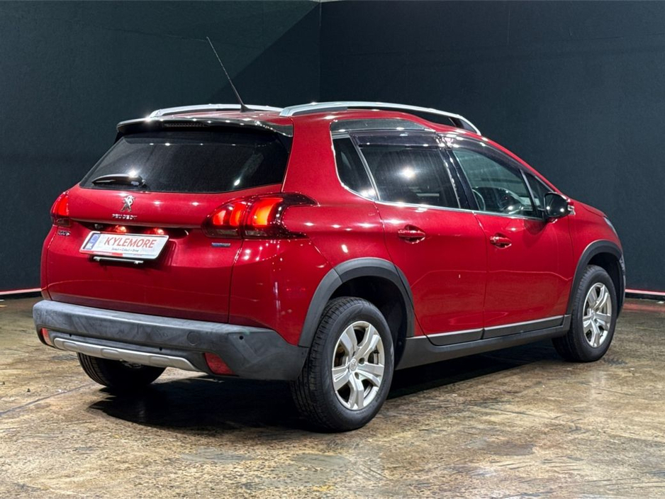 2017 Peugeot 2008 - image 3