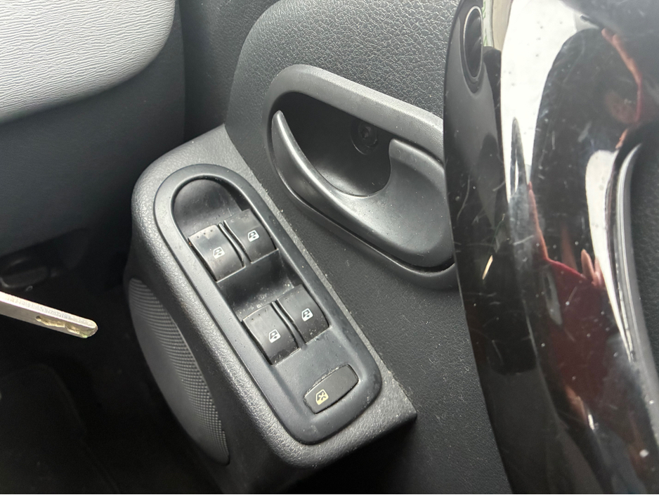 2014 Dacia Duster SIGNATURE 1.5DCI 110 4DR 1.5 DCI 4 €6,900