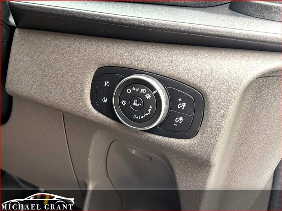 2020 Ford Transit - image 22