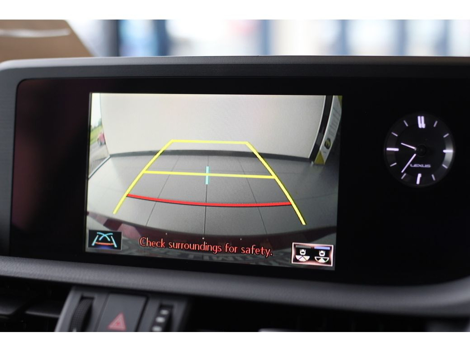 2020 Lexus ES 300 H 2.5 ES CVT 215BHP €30,899