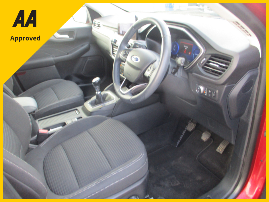 2022 Ford Kuga - image 11