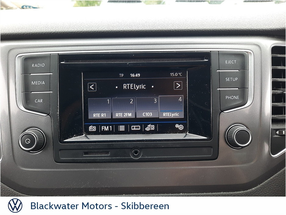 2017 Volkswagen Golf SV - image 17