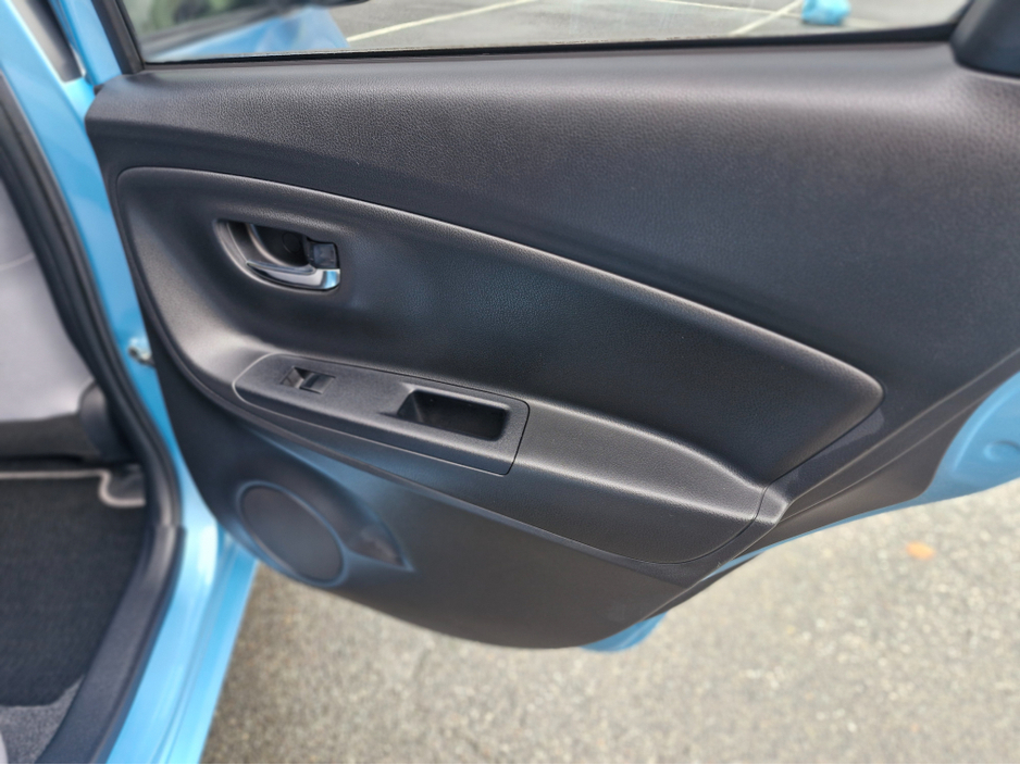 2015 Toyota Vitz LOW KMS AUTOMATIC €9,950