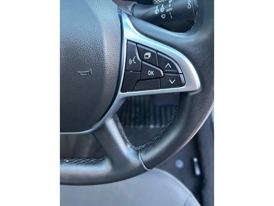 2022 Dacia Jogger - image 26