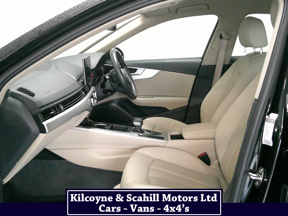 2020 Audi A4 - image 12