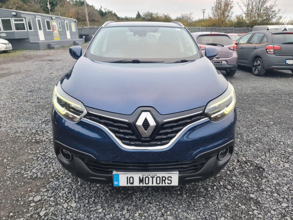 2016 Renault Kadjar - image 2