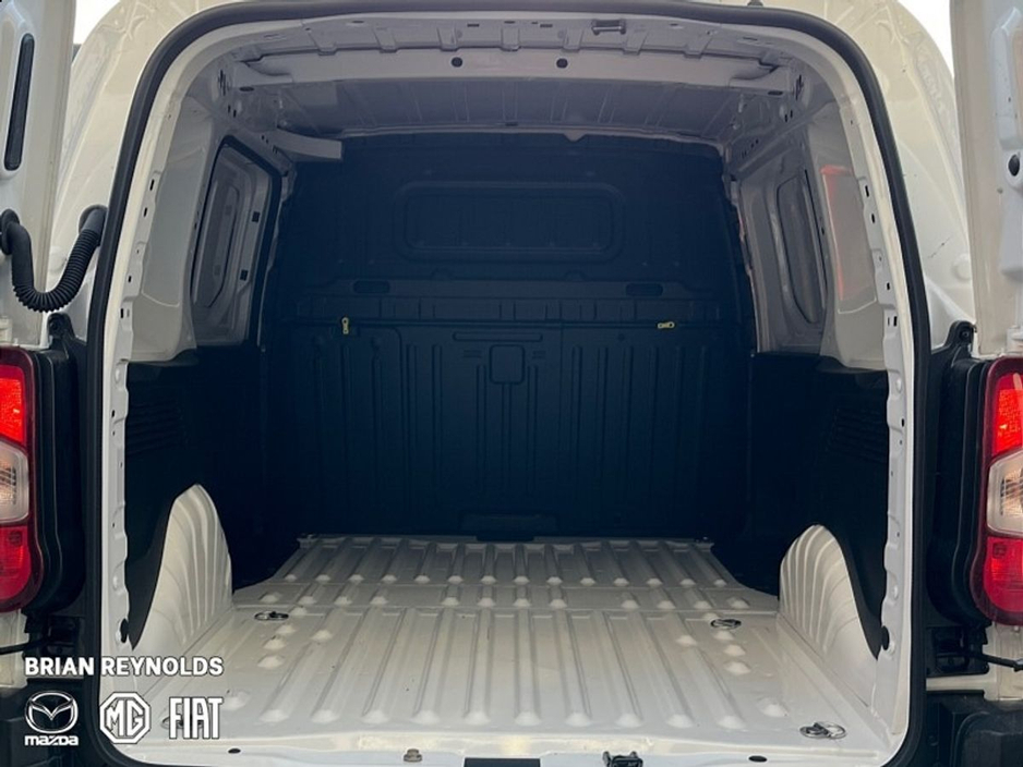 2026 Fiat Doblo - image 11