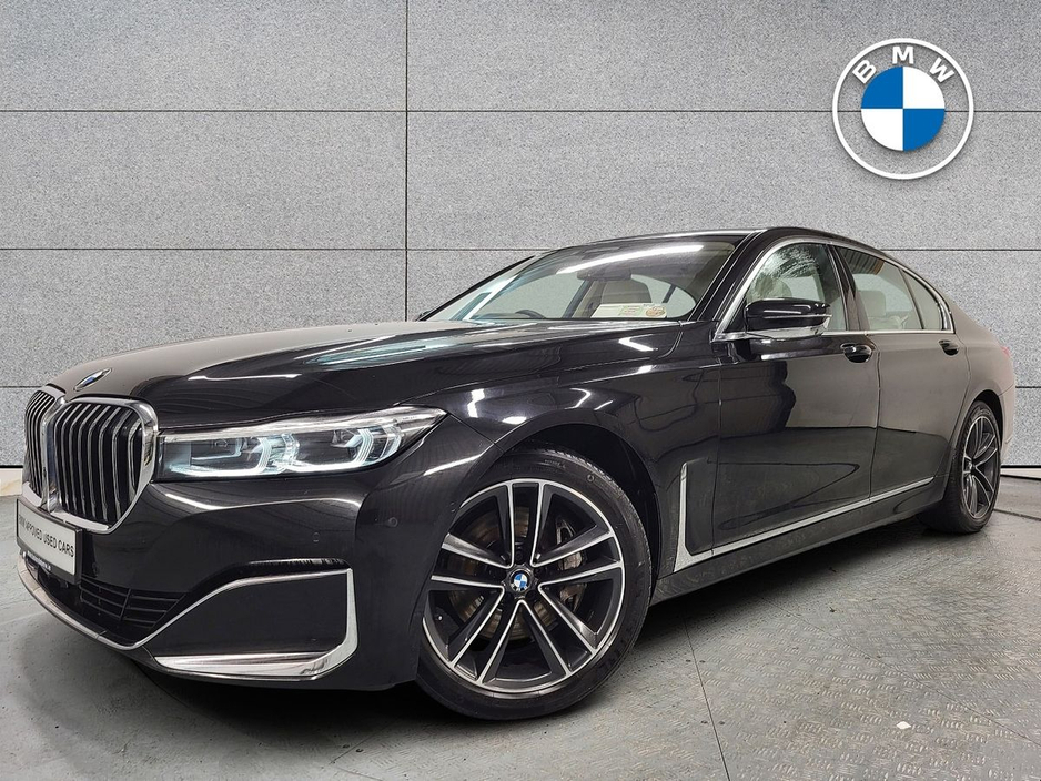 2020 BMW 7 Series - image 26