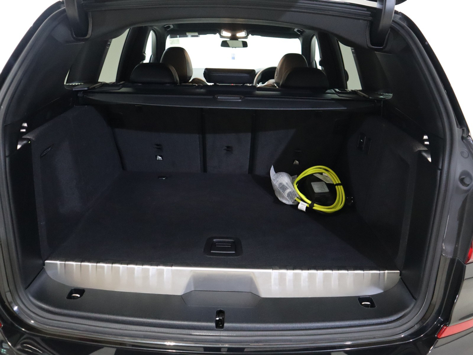 2021 BMW X3 - image 28