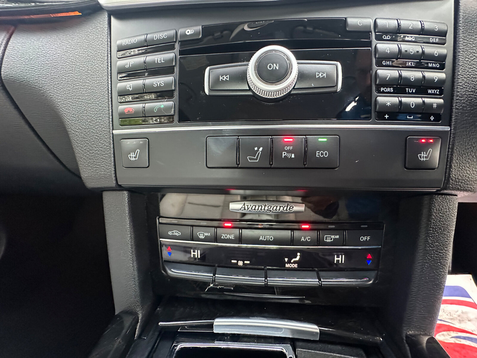 2012 Mercedes-Benz E Class - image 10