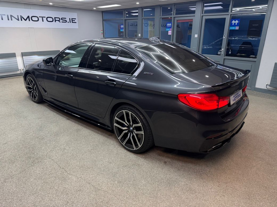 2019 BMW 5 Series - image 18
