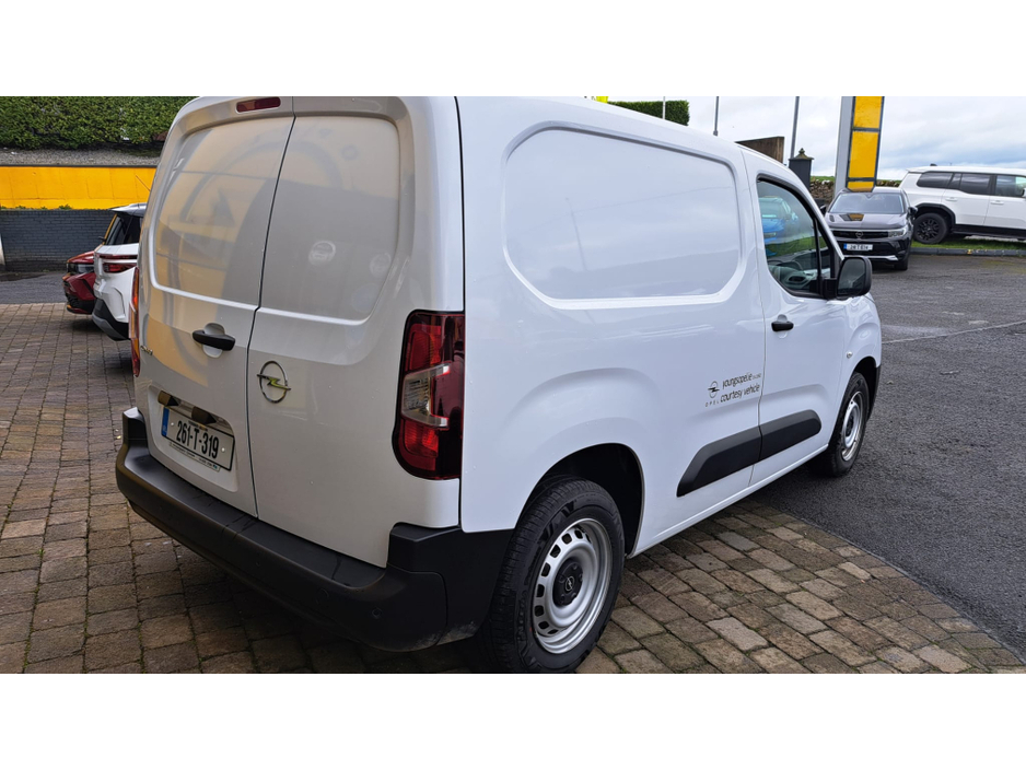 2026 Opel Combo - image 4