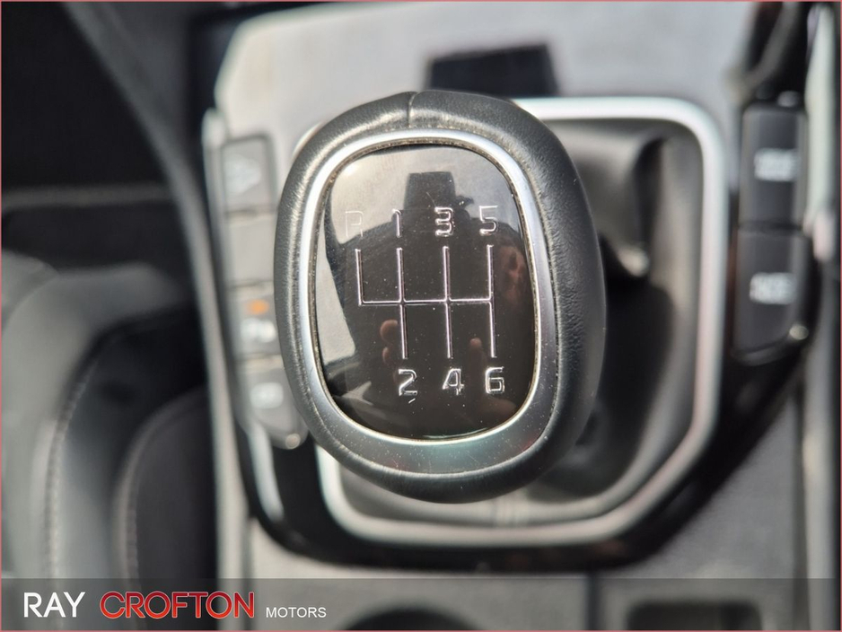 2022 Kia Sportage - image 9