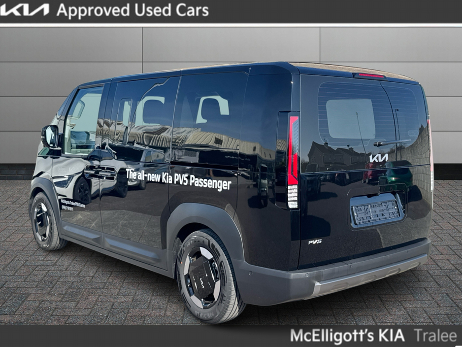 2026 Kia PV5 - image 2