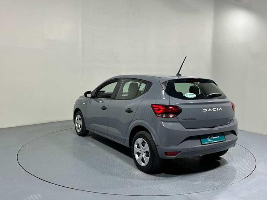 2024 Dacia Sandero - image 5