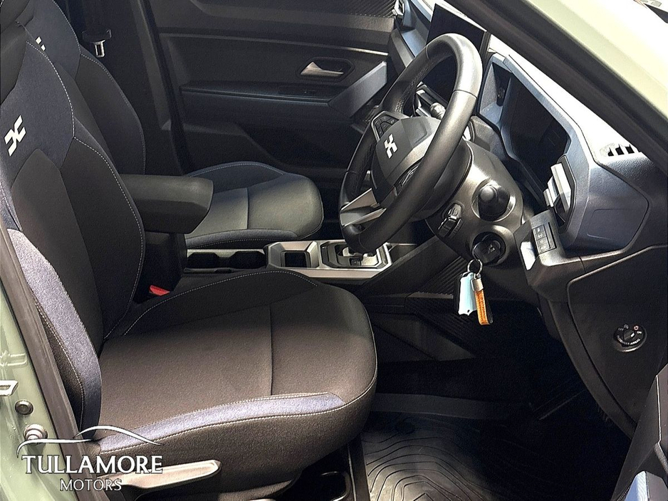 2025 Dacia Duster Expression HEV 155 E06X €30,900