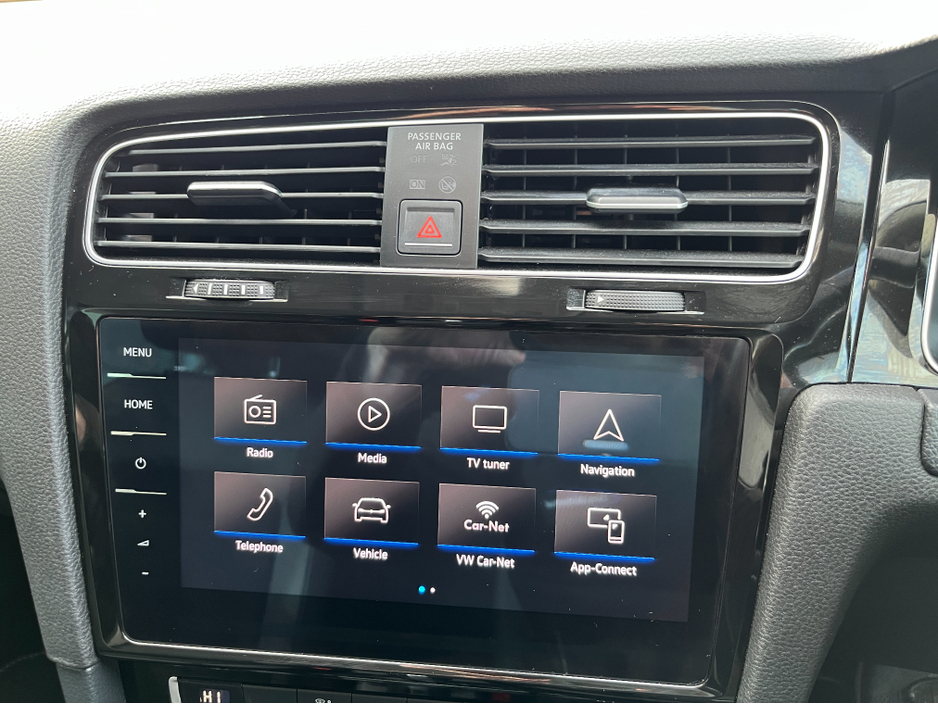 2017 Volkswagen Golf HIGHLINE AUTOMATIC 1.4 PETROL //HIGH SPEC//REVERSE CAMERA//KEYLESS ENTRY//BLIND SPOT WARNING//ADAPTIVE CRUISE CONTROL// €16,950