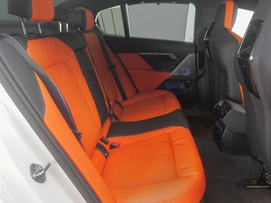 2025 BMW M5 - image 11