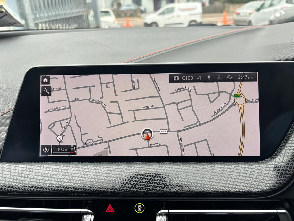 2022 BMW 1 Series - image 4