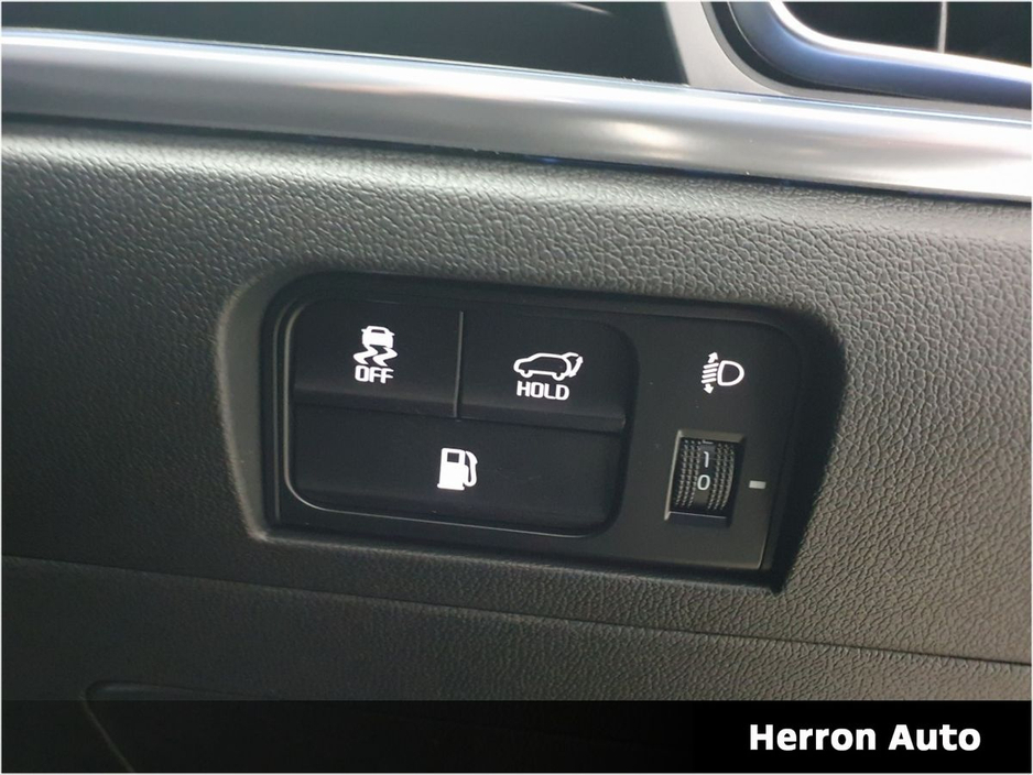 2025 Kia Sorento - image 11