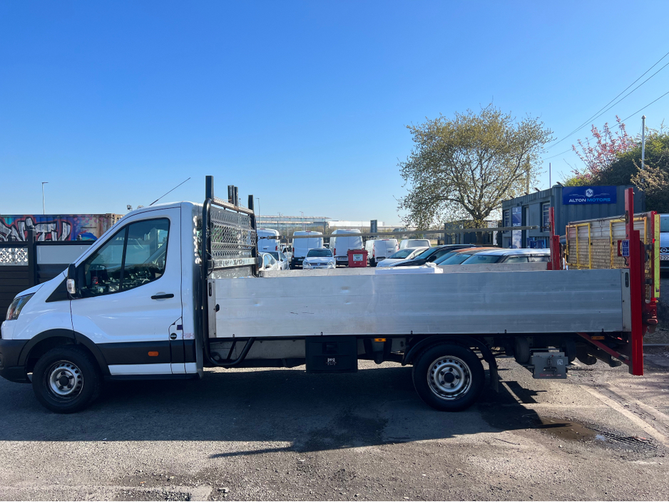 2021 Ford Transit - image 7