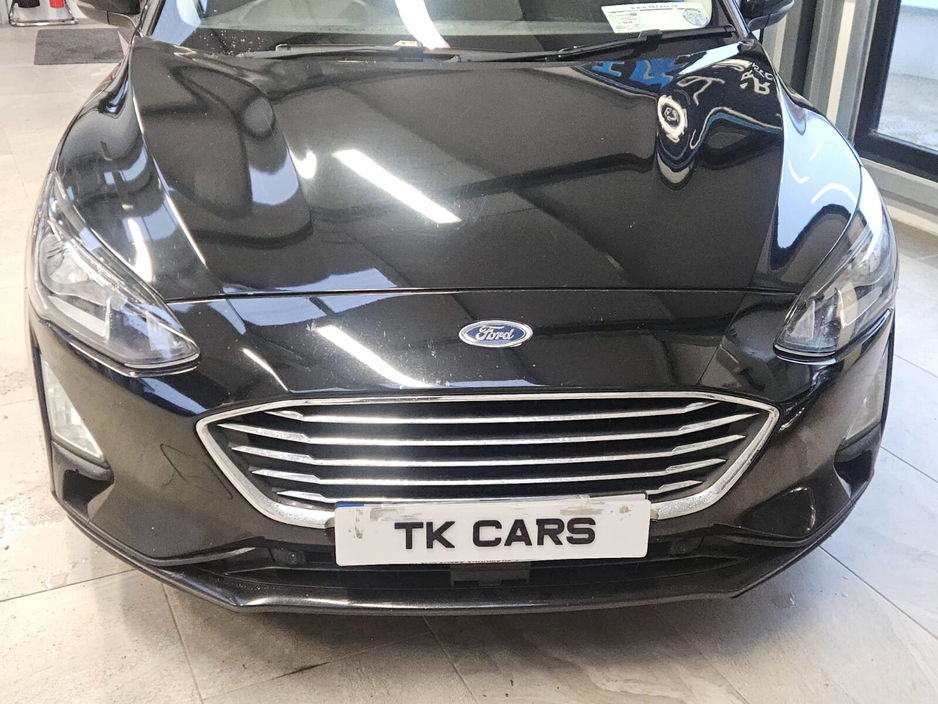 2019 Ford Focus - image 4