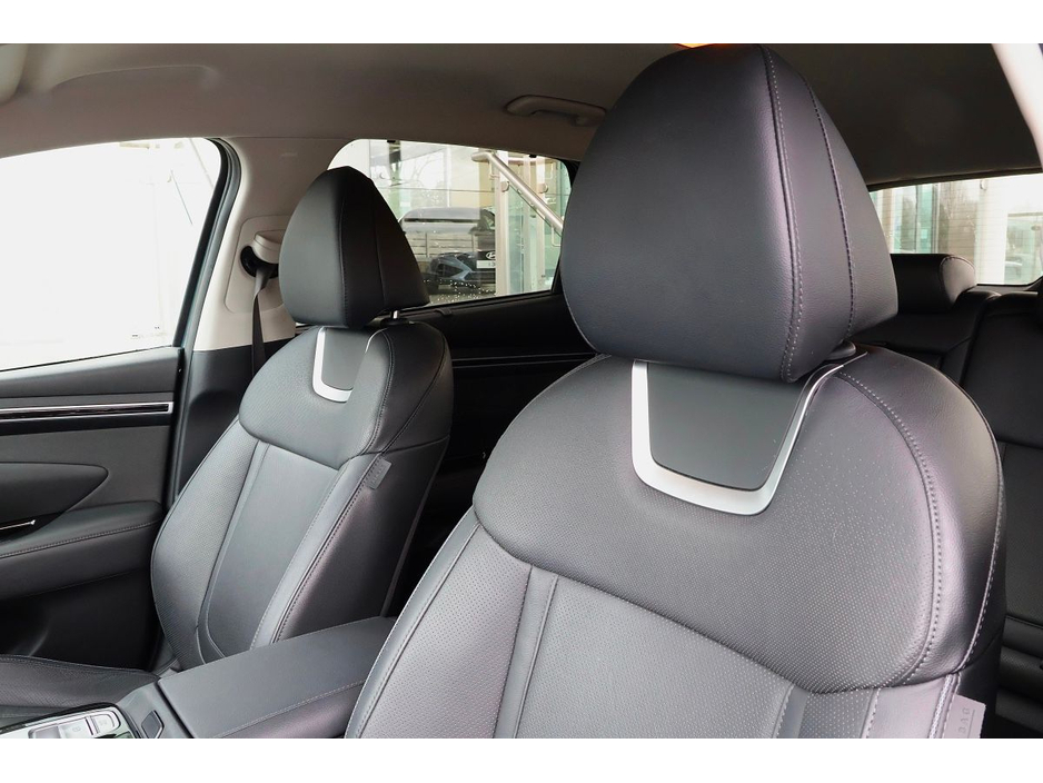 2022 Hyundai Tucson - image 13