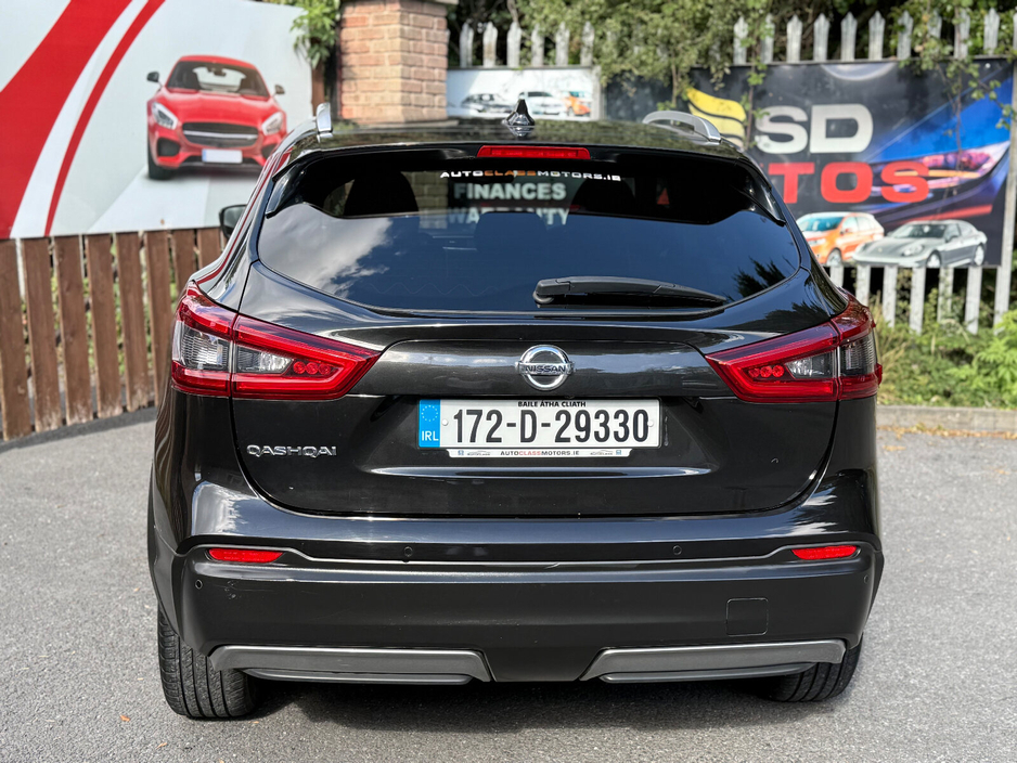 2017 Nissan Qashqai - image 5