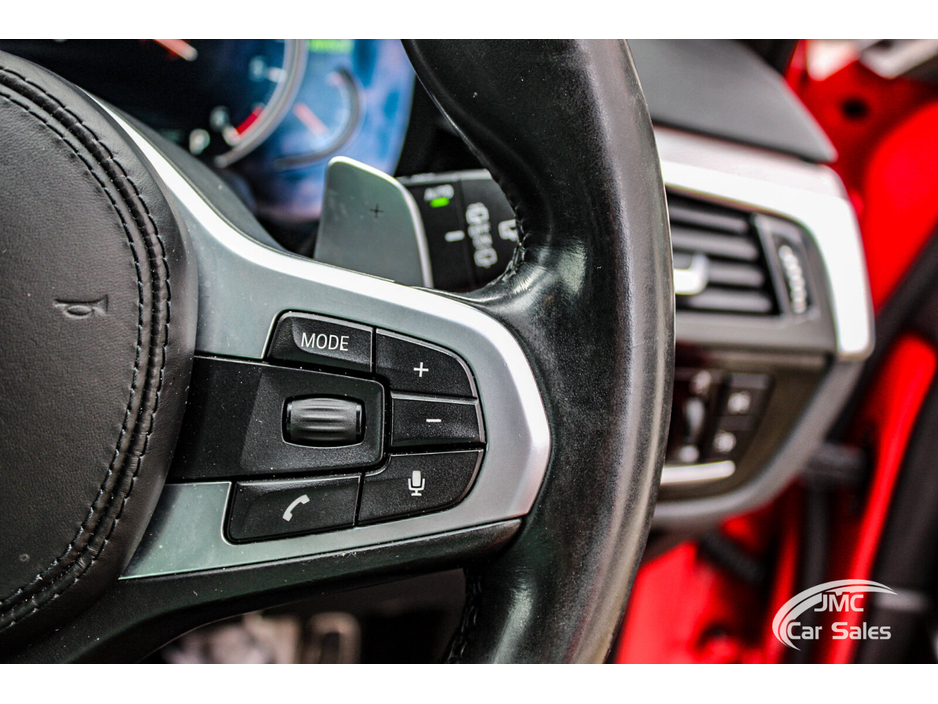 2018 BMW 5 Series - image 18