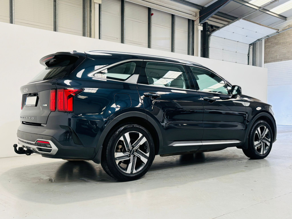 2022 Kia Sorento - image 4