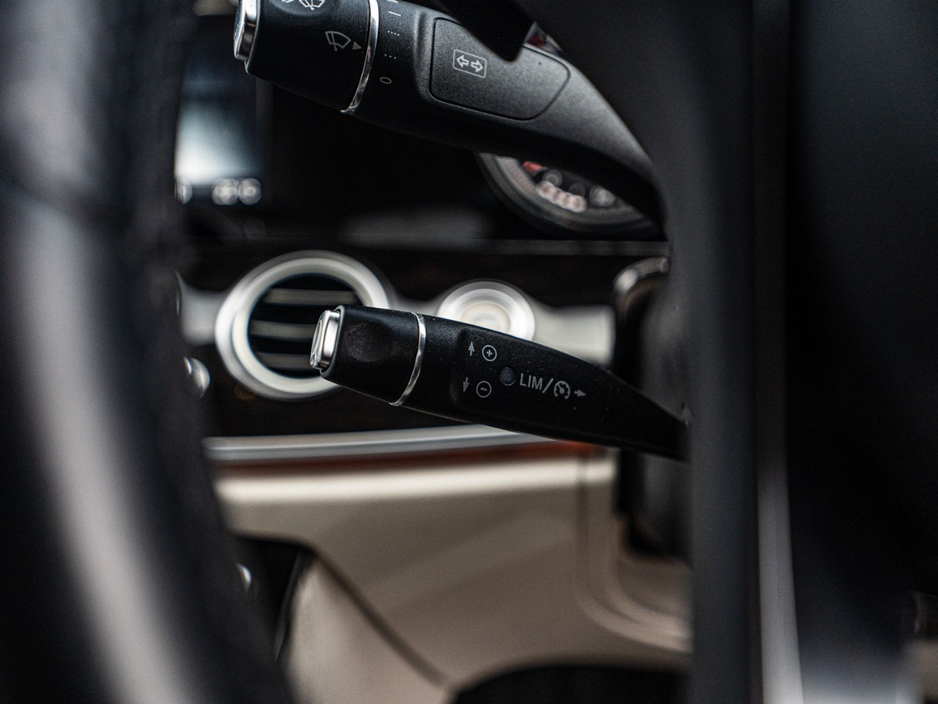 2016 Mercedes-Benz E Class - image 24