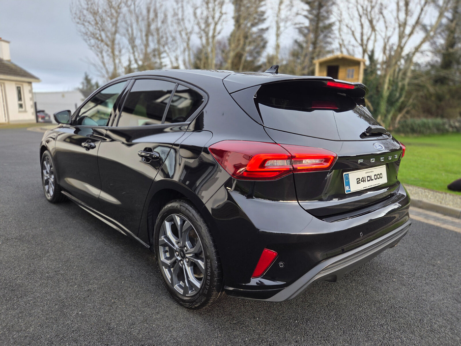 2024 Ford Focus - image 7